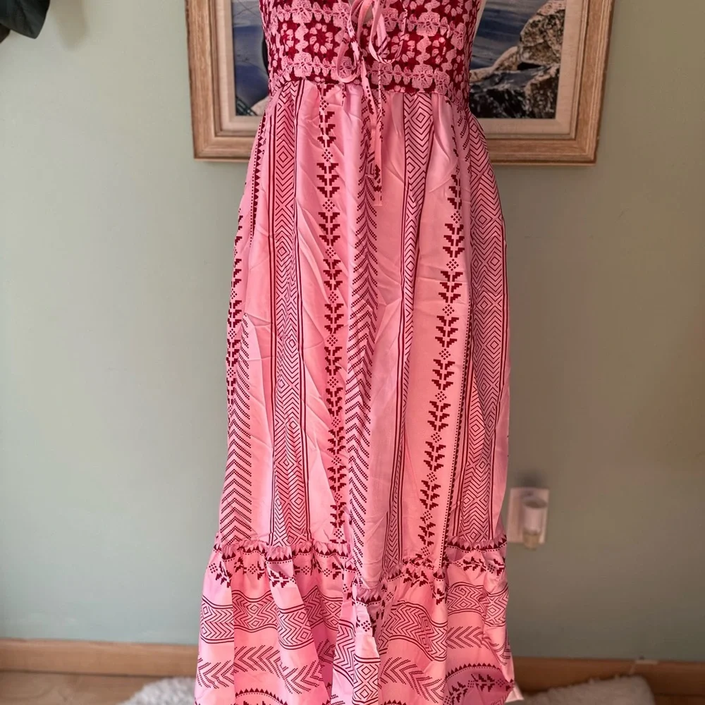 Pink Patterned Maxi Dress - Picture 4 of 9